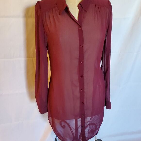Shear Burgundy Red Long Buttoned Top by Frenchi, M-L - Picture 2 of 9